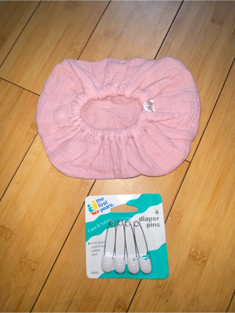Pink Muslim cotton baby wipe cover and baby diaper safety pins
